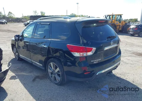 2013 Nissan Pathfinder Platinum z USA, uszkodzony, nr VIN 5N1AR2MM8DC682922